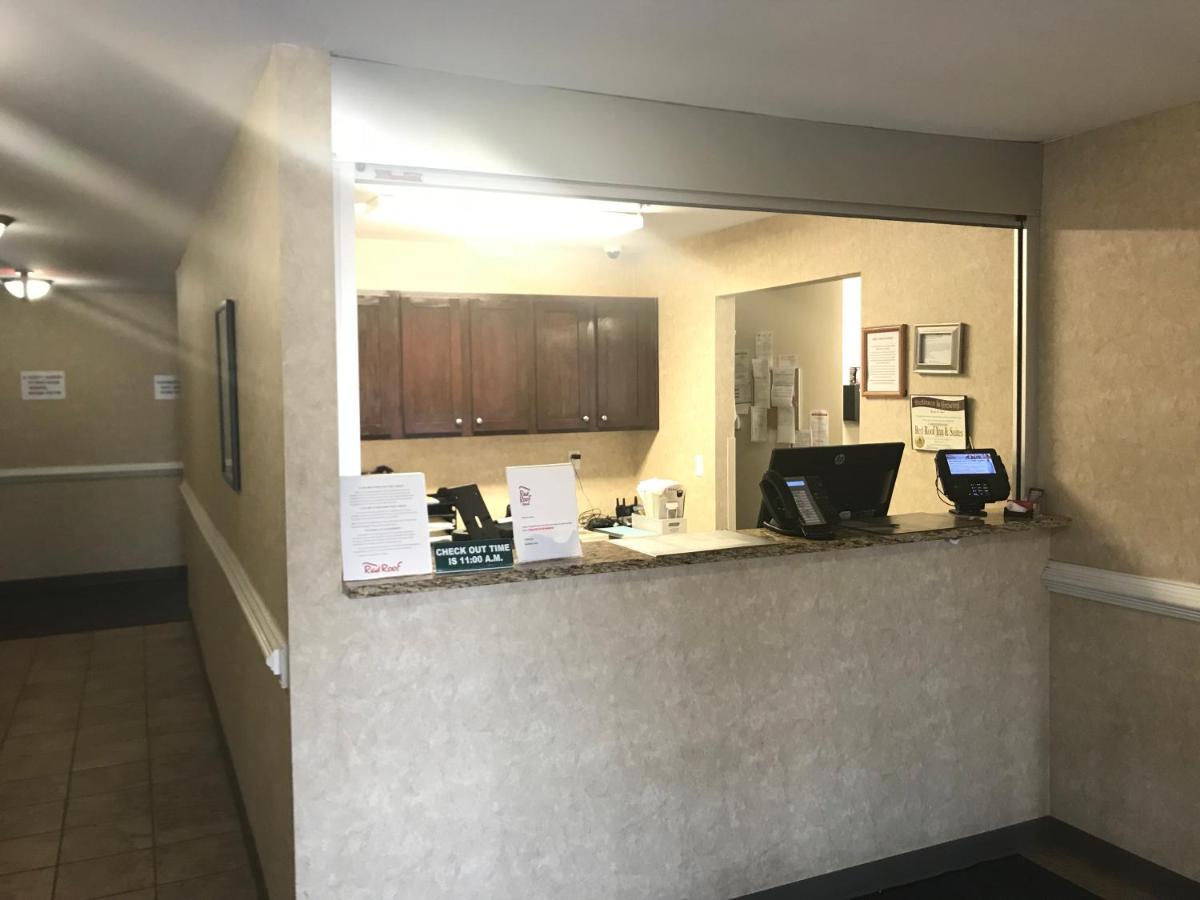 Red Roof Inn & Suites Dickinson Εξωτερικό φωτογραφία