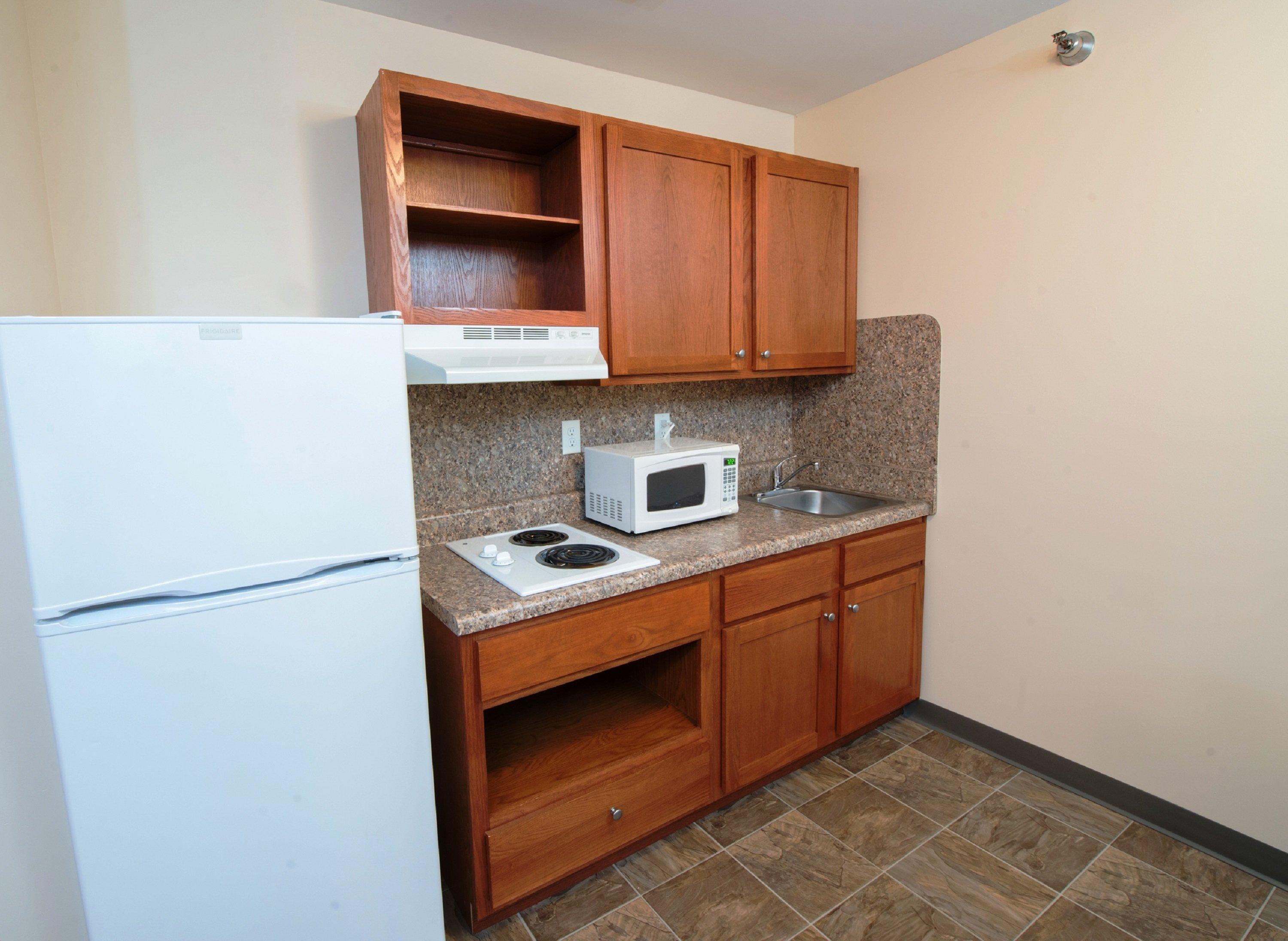 Red Roof Inn & Suites Dickinson Εξωτερικό φωτογραφία