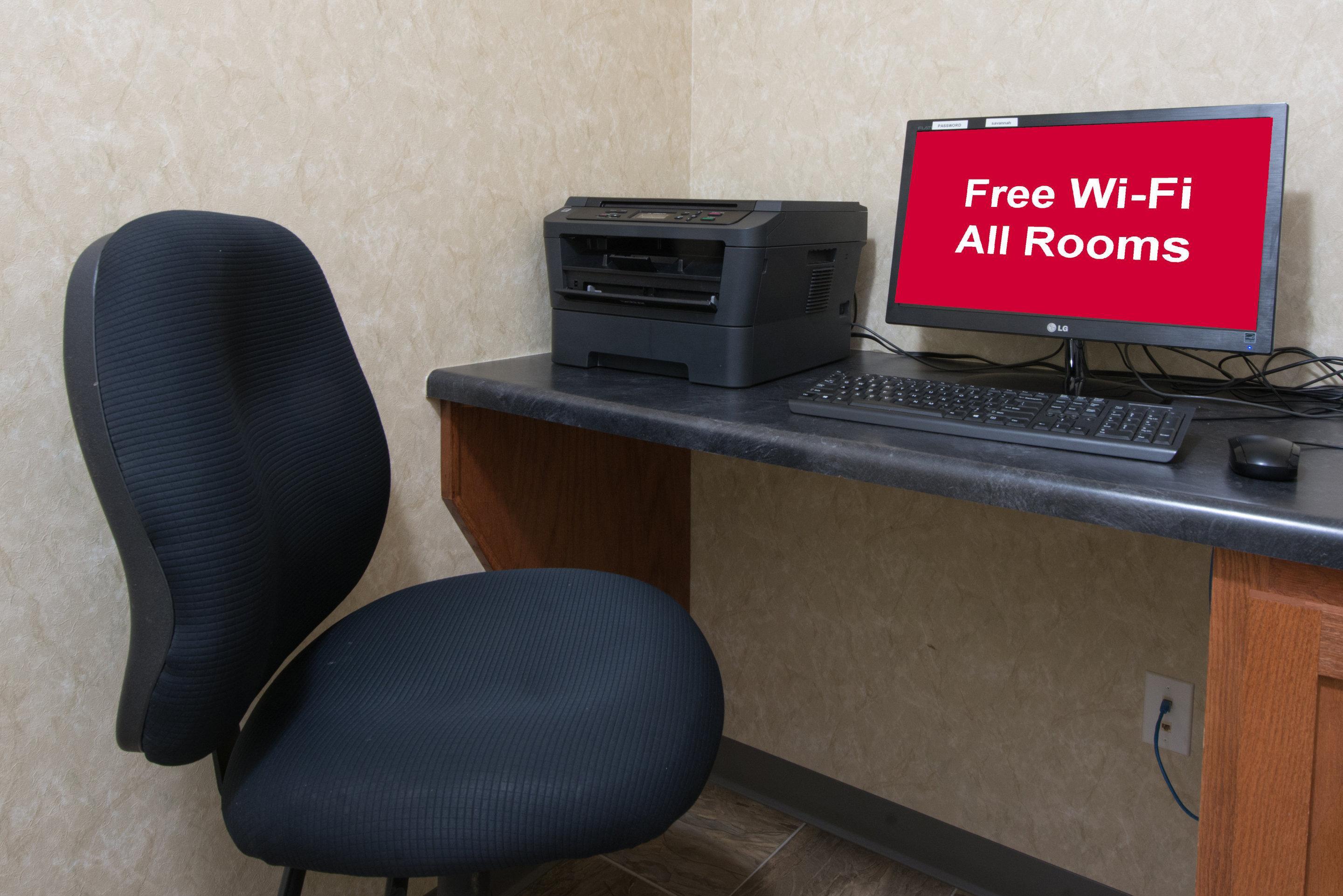 Red Roof Inn & Suites Dickinson Εξωτερικό φωτογραφία