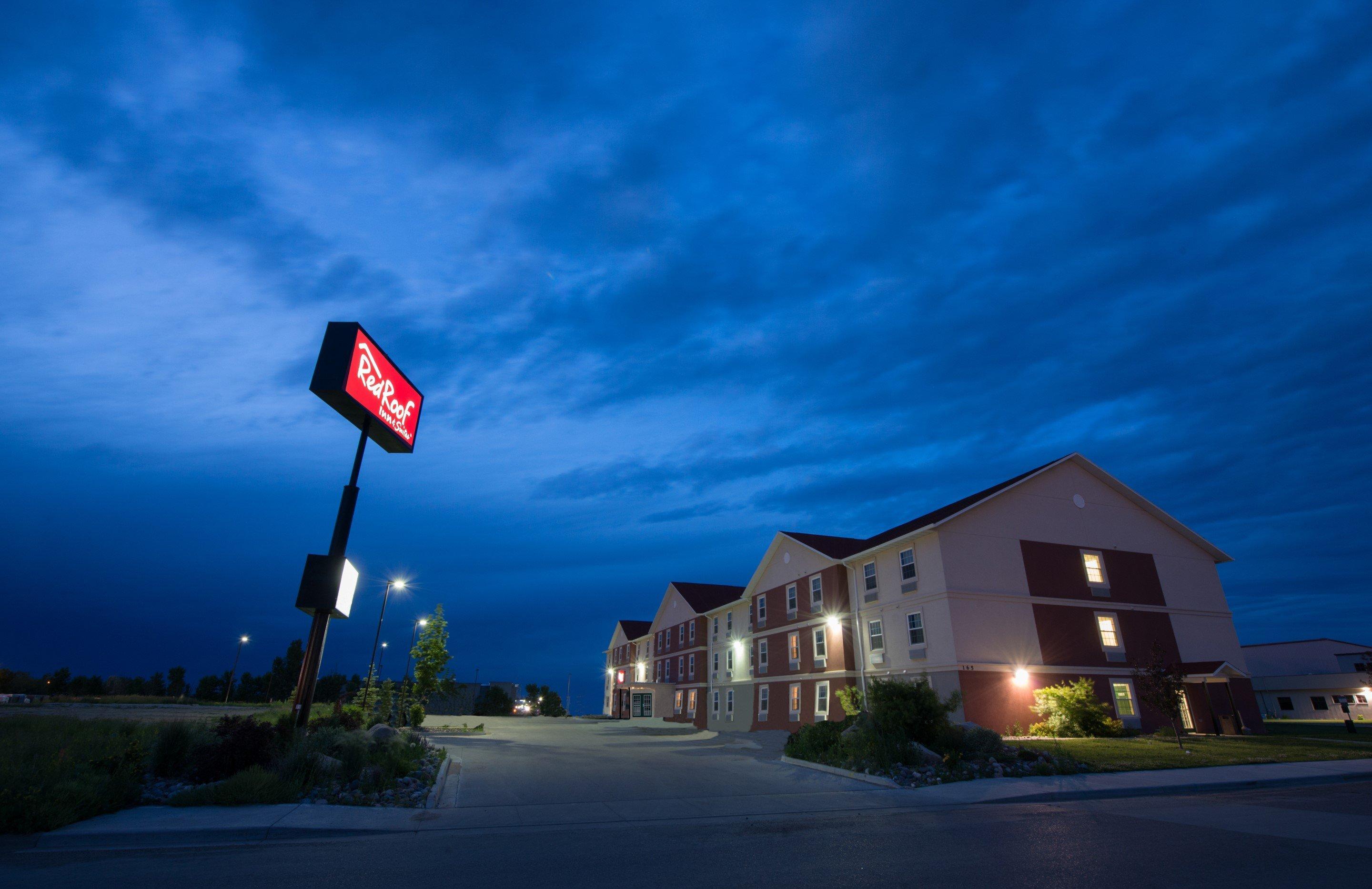 Red Roof Inn & Suites Dickinson Εξωτερικό φωτογραφία