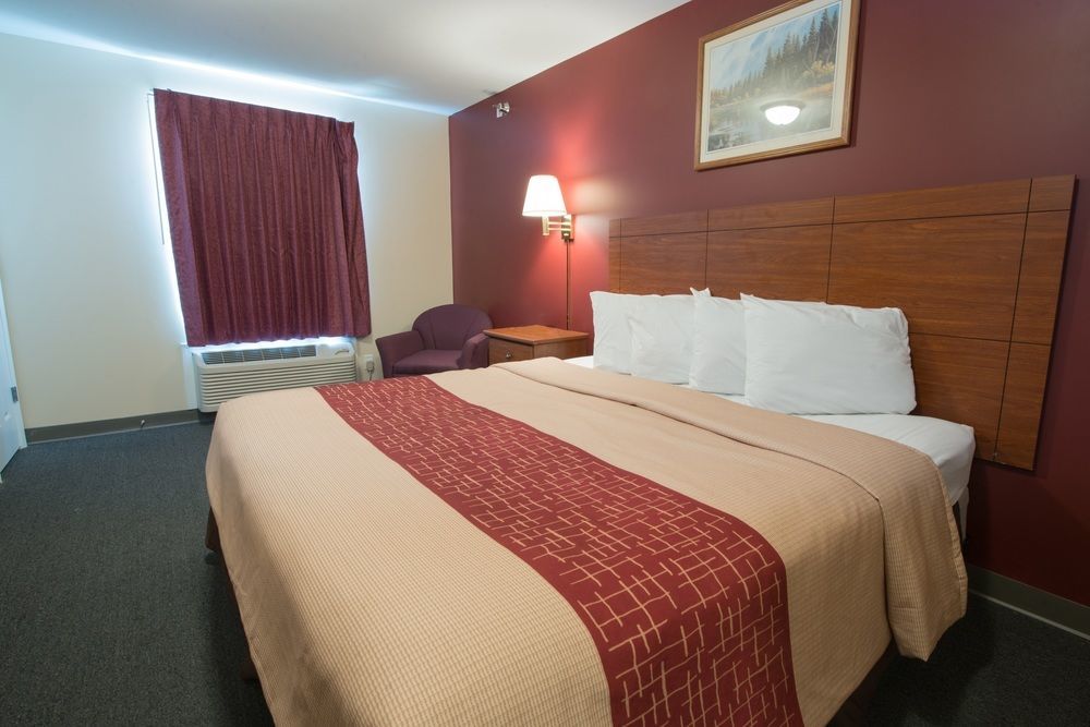 Red Roof Inn & Suites Dickinson Εξωτερικό φωτογραφία